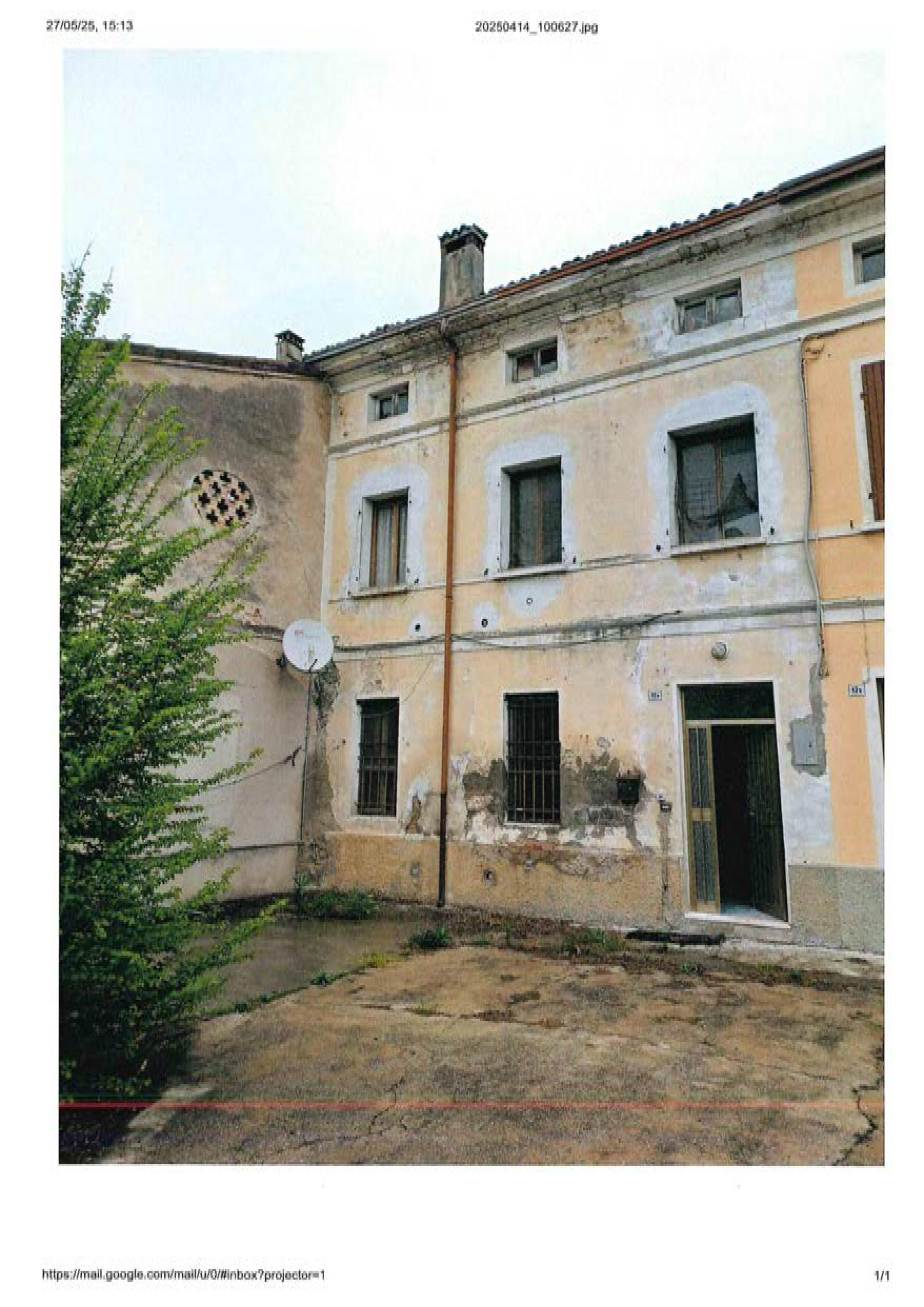 LOTTO UNICO: ABITAZIONE, LOCALI DEPOSITO E TERRENO